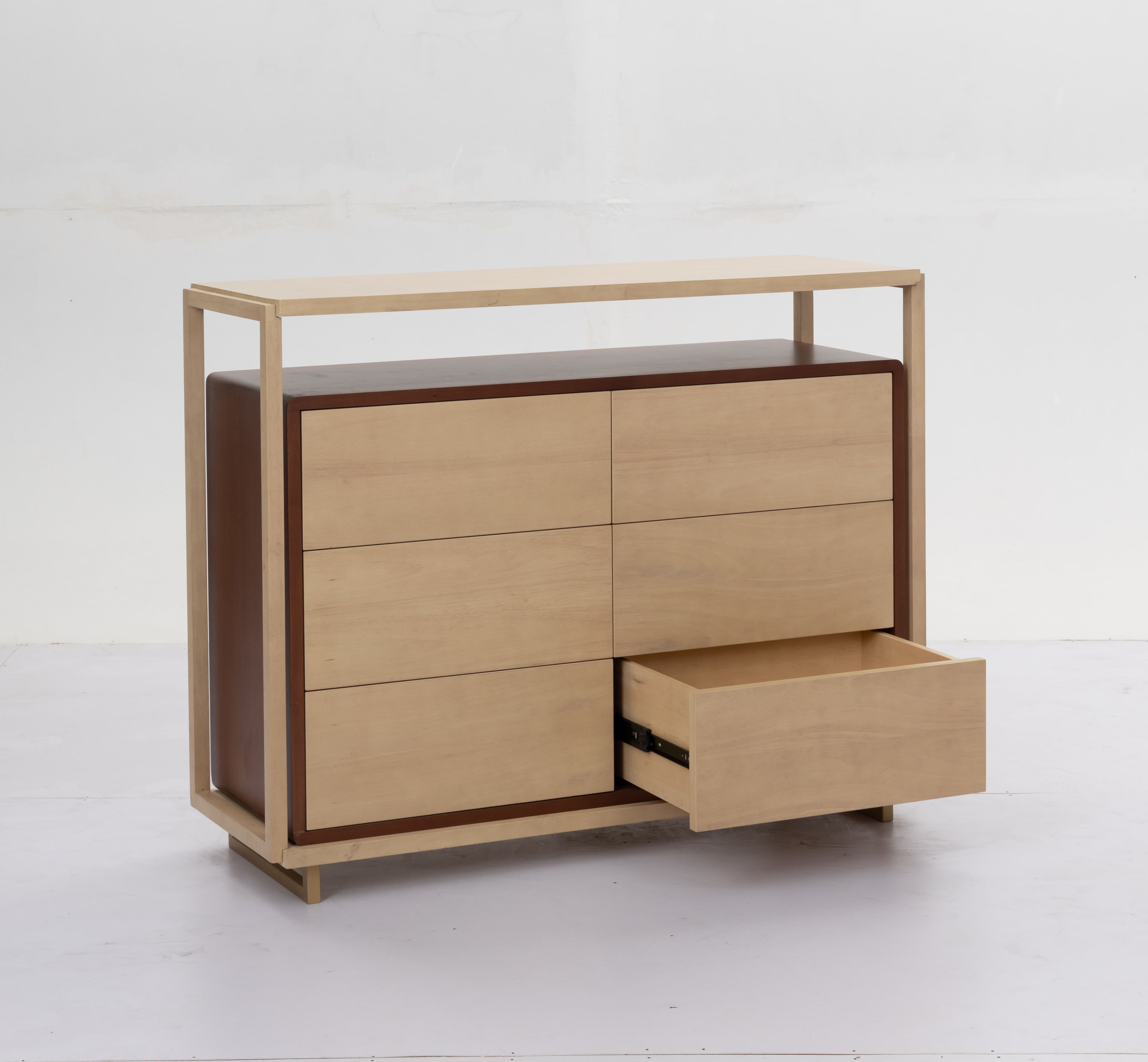 Gallery 153